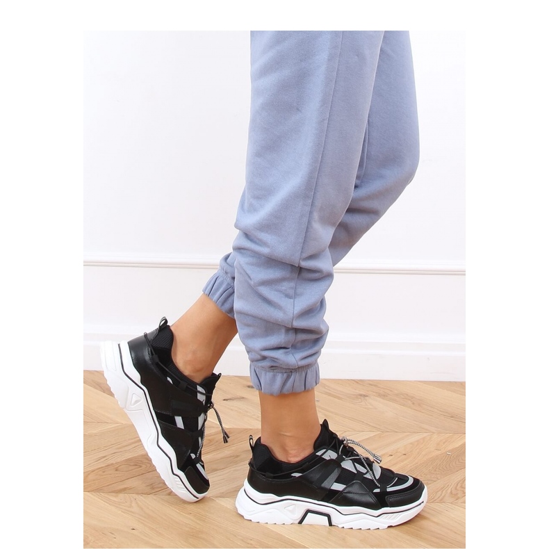 Schwarze Sportschuhe TS-508 Schwarz - Inello 2