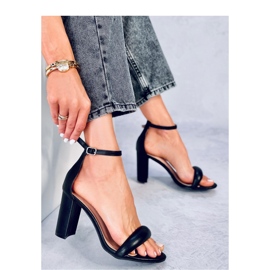 Jonah Schwarze Sandaletten mit hohen Absätzen – Inello 1