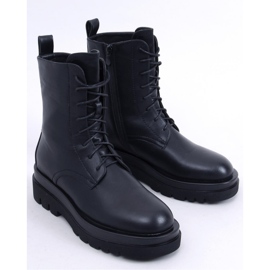 West Schwarze Stiefeletten mit hoher Sohle – Inello 1