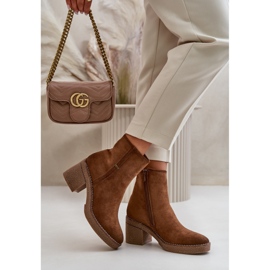 Braune Damenstiefelette mit stabilem Absatz 1