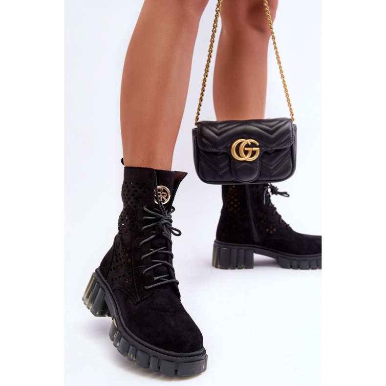 Schwarze durchbrochene Damenstiefeletten 1