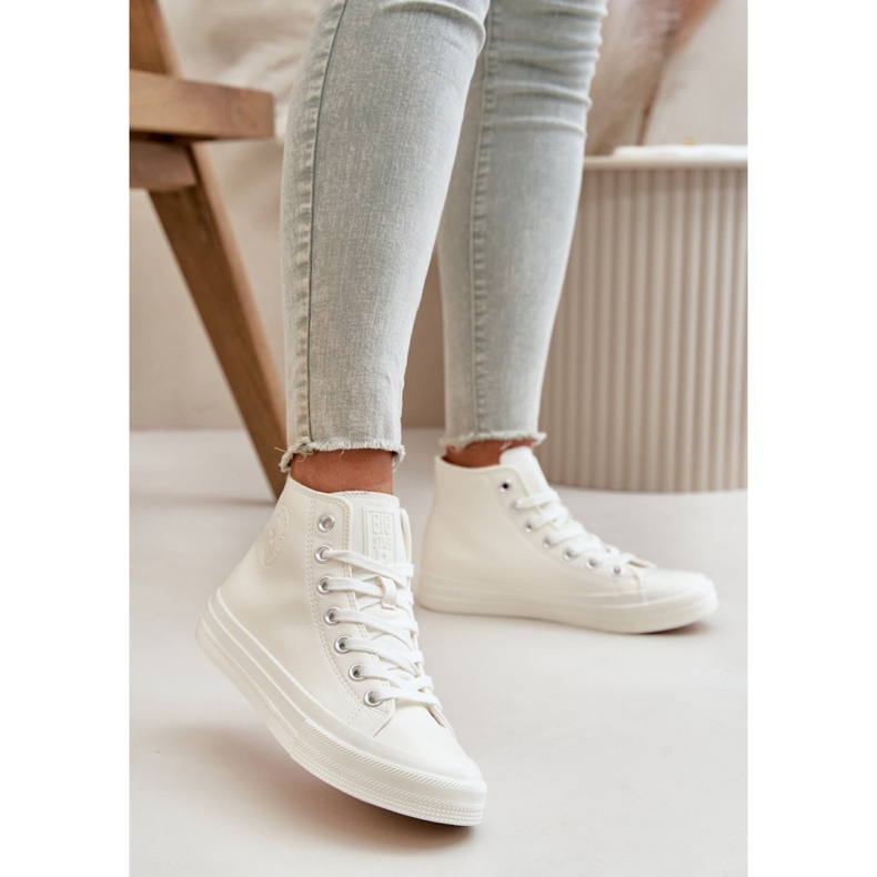 Isolierte Big Star White Damen-Sneaker weiß 1