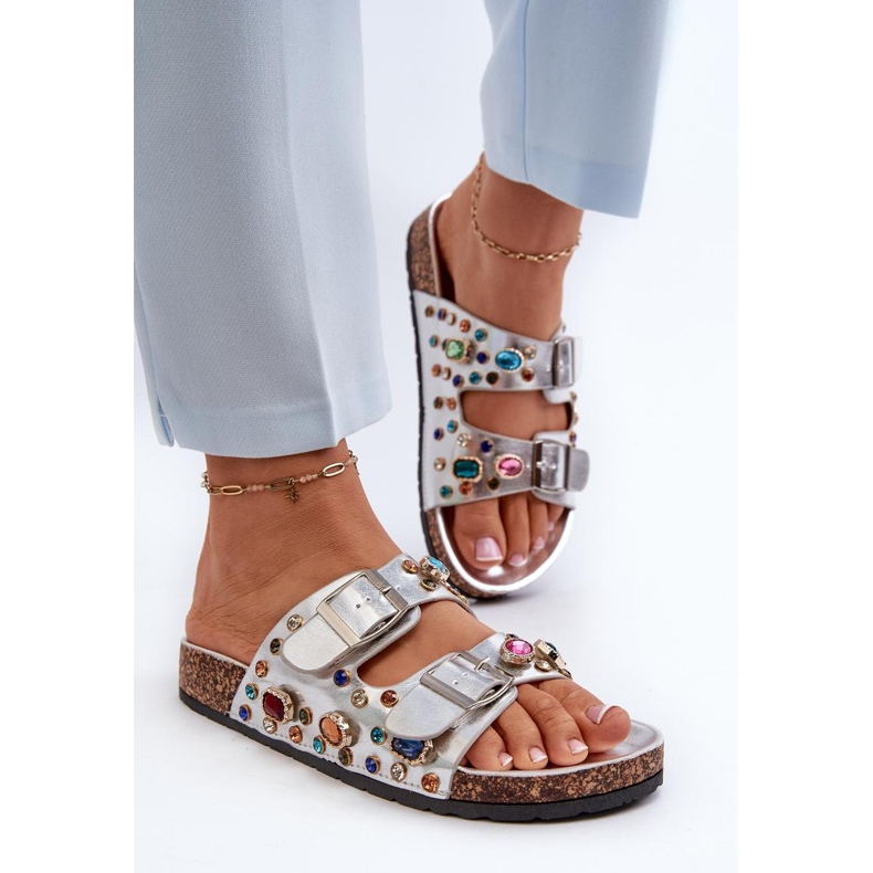 S.Barski Verzierte Damen-Flip-Flops mit silbernen Schnallen silber- 2