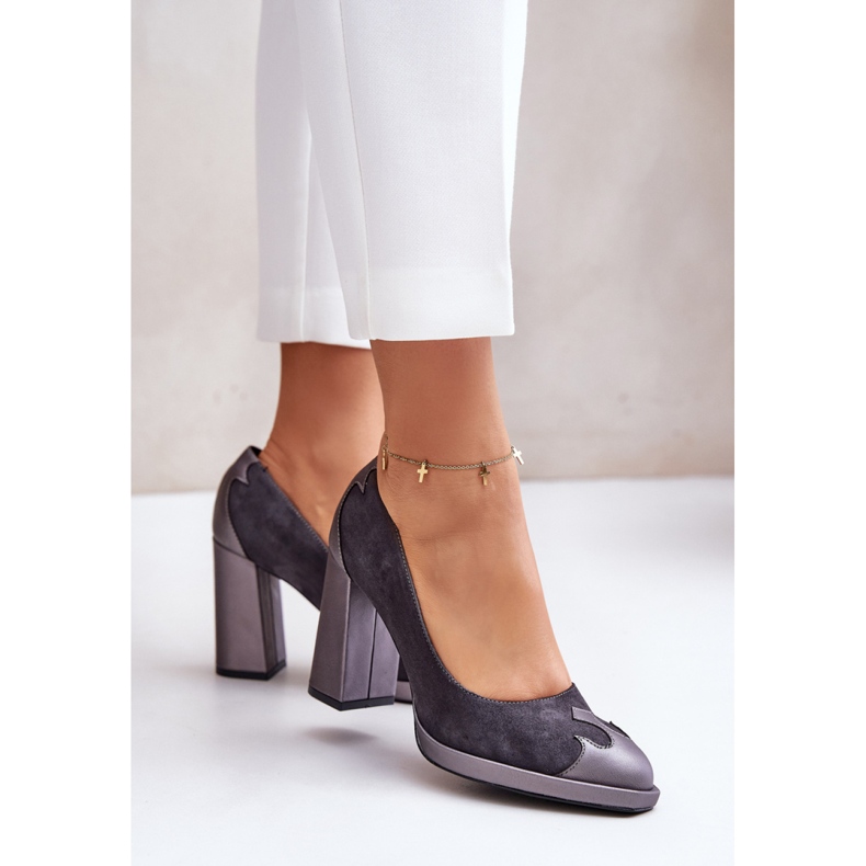 Laura Messi Graue Pumps mit hohen Absätzen 1