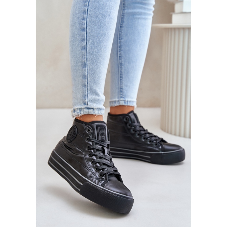 Big Star Schwarze isolierte Damen-Sneaker 1