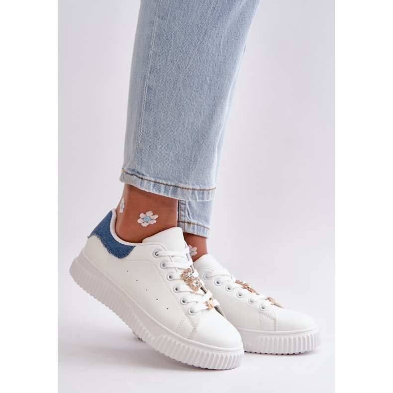 Damen-Sneaker mit weiß/blauen Pins 1