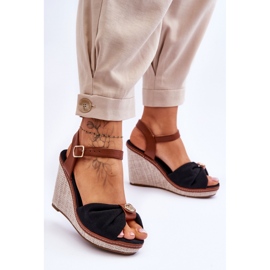 Schwarze Keilsandaletten für Damen 1