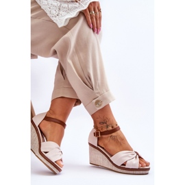 Step in style Sandalen Modell Daphne M338 Hellbeige – Treten Sie ein mit Stil 2
