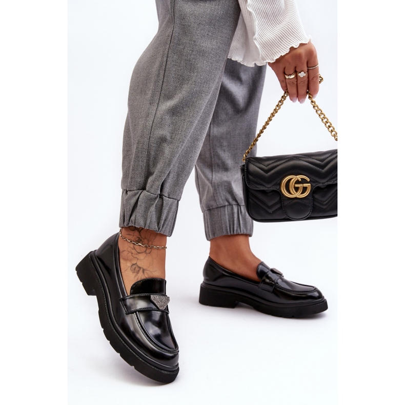 Klassische schwarze Damenschuhe 2