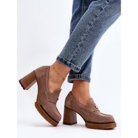 Dunkelbeige Wildleder-Loafer von Zazoo mit hohem Absatz 2