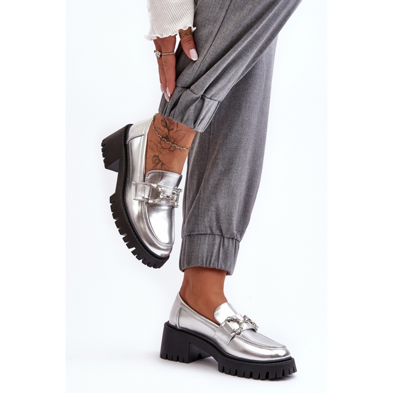 Silberne Damen-Slipper-Mokassins 1