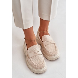 Bequeme hellbeige Mokassins 2