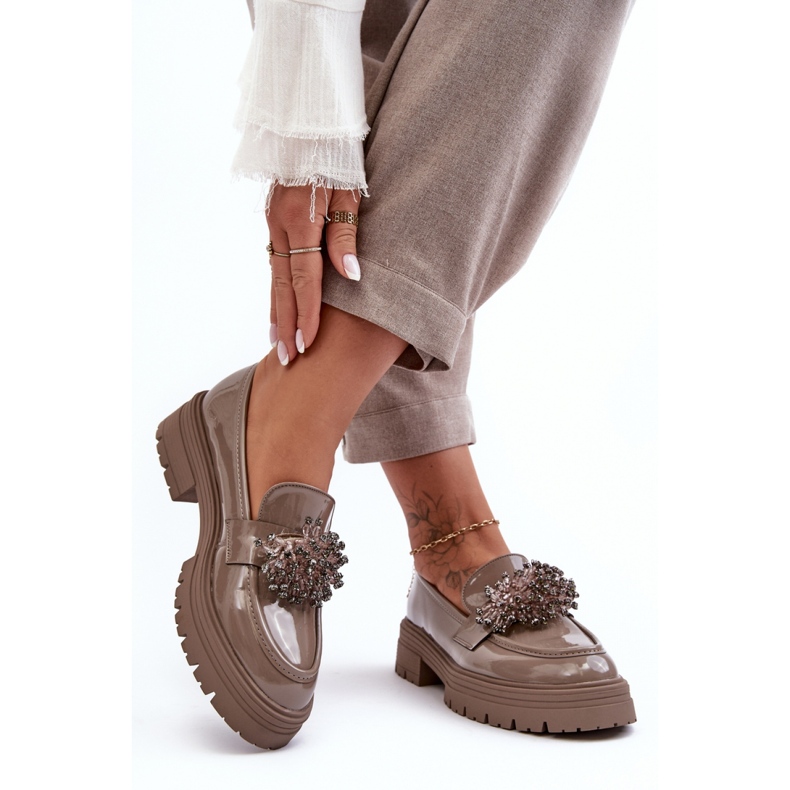 Damenschuhe mit Verzierung am Gürtel YL97, beige 1