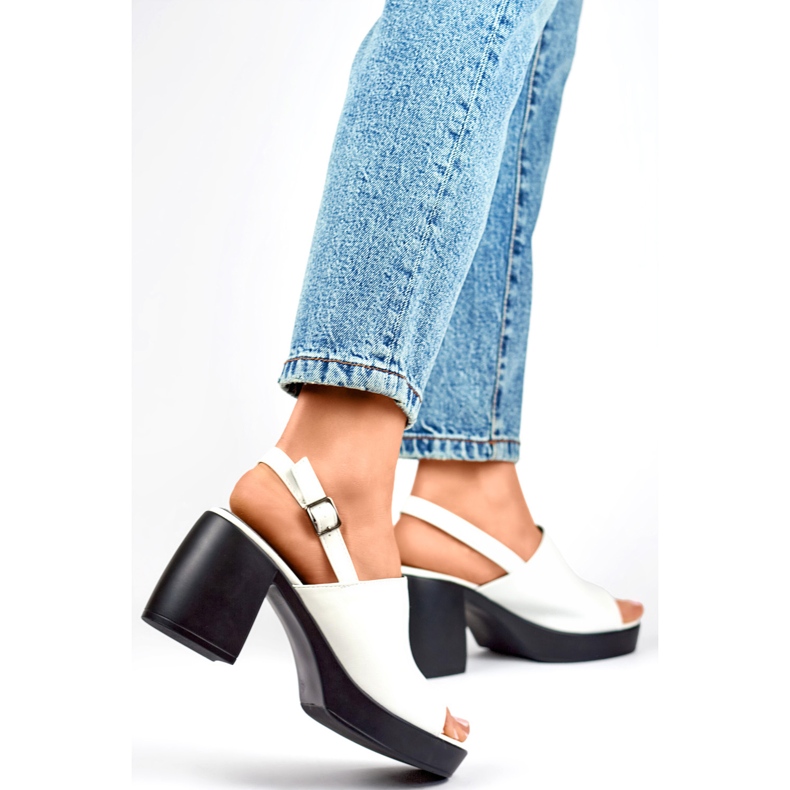 Sandalen Modell GD-FL1630W Weiß 1