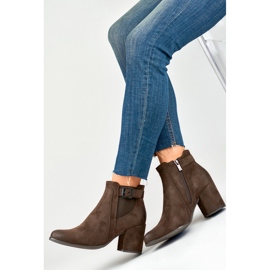 Mit Fell isolierte Damenstiefel 260034BR-SU braun 1