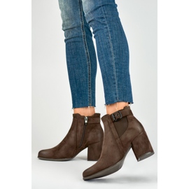 Mit Fell isolierte Damenstiefel 260034BR-SU braun 2