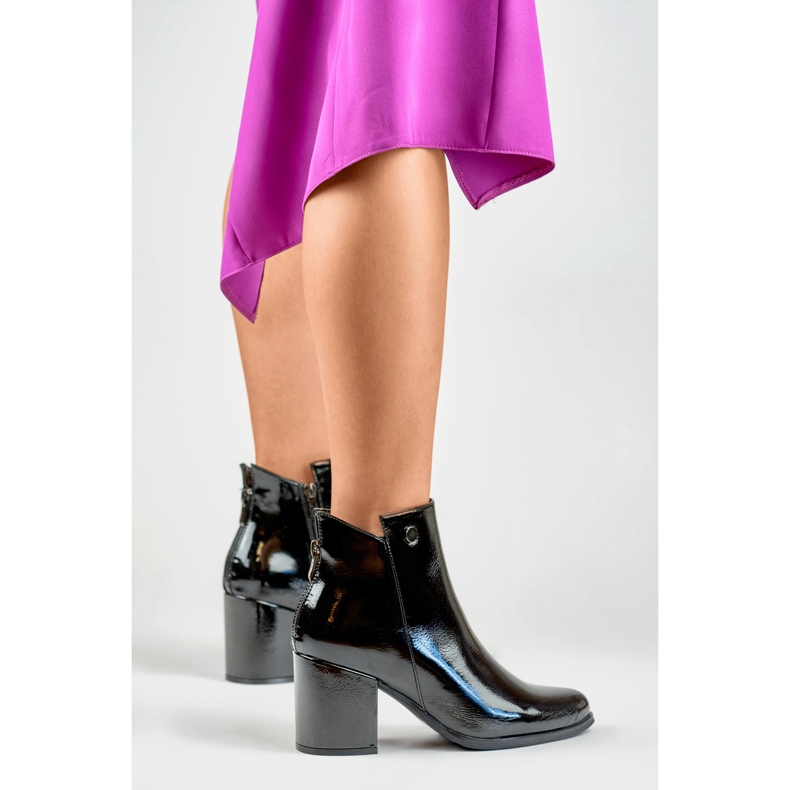 Stiefel Modell Charlotte 260039B-LA Schwarzer Lack - PRIMO 2