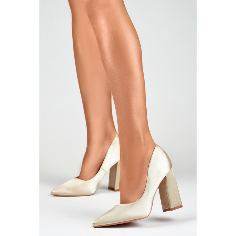 Damenpumps auf High Heels 9820BE, Beige und Gold 1