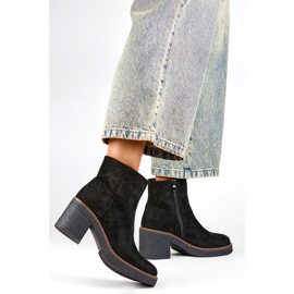 Isolierte Damenstiefel 9613B schwarz 1