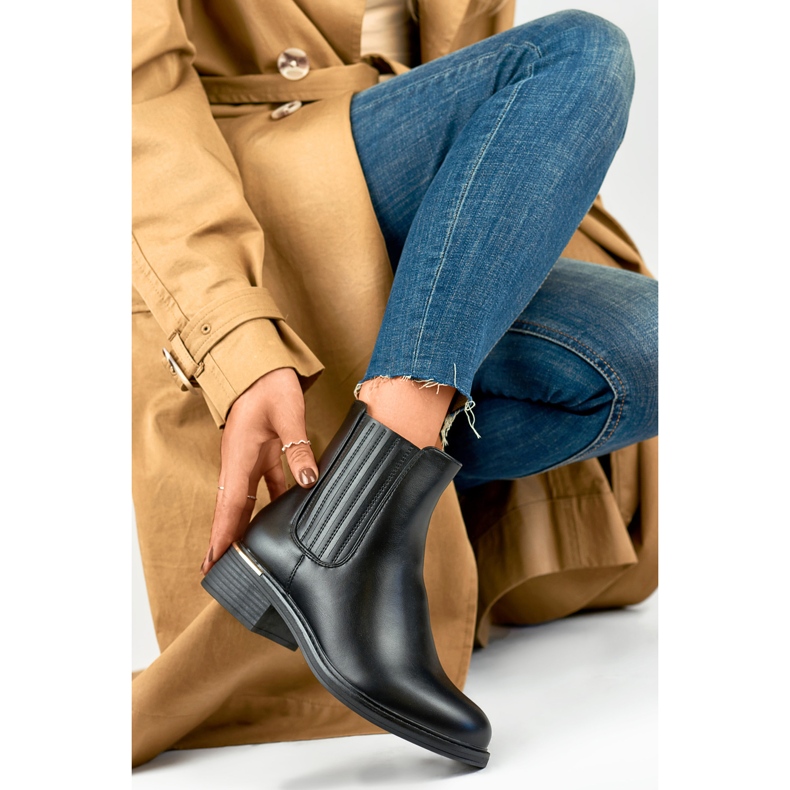 Damenstiefel D7995B Nicht isoliert schwarz 1