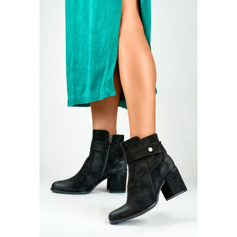 Stiefel Modell 260041B-SU Schwarzes Wildleder 2