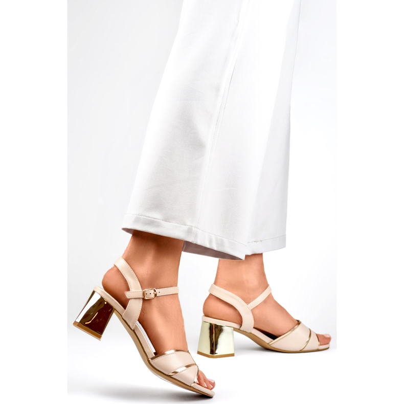 Sandalen Modell GD-FL1133BE beige 1