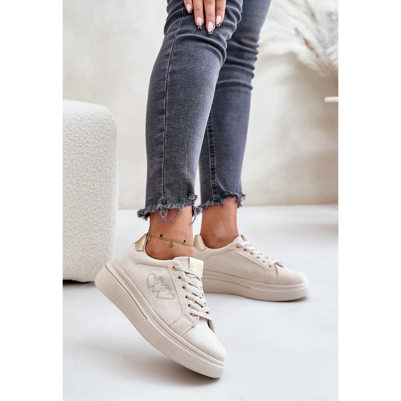 Frauen -Sneaker auf der Plattform mit Herzen Beige 1
