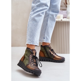 Leder-Plateau- und Keilstiefeletten Maciejka 06702-09 Grün und Gold 2