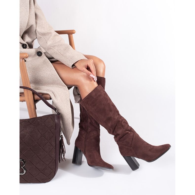 Overknee-Damenstiefel mit hohem Absatz aus braunem Wildleder 1