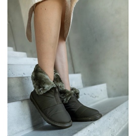 Grüne isolierte Schneestiefel mit Kragen von Edidda 2