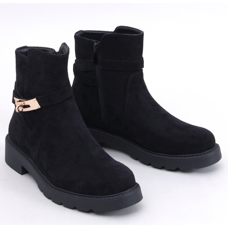 Flache Stiefeletten aus schwarzem Wildleder von Drapers 1