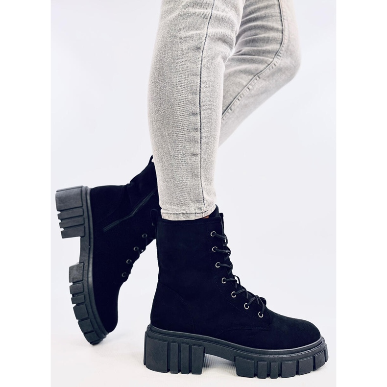 Kelis Schwarze Schnürstiefel 2