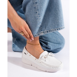 Goodin Bequeme weiße Damenmokassins 1