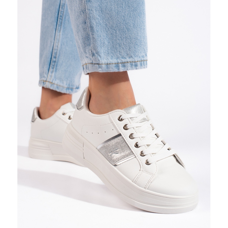 Weiße Sport-Sneaker 1