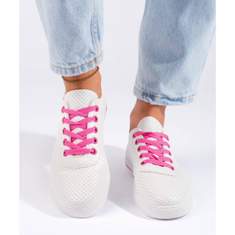 Weiße Damen-Sneaker mit rosa Schnürsenkeln 2