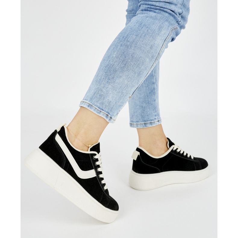 Schwarze Damen-Plateauschuhe aus Wildleder 1