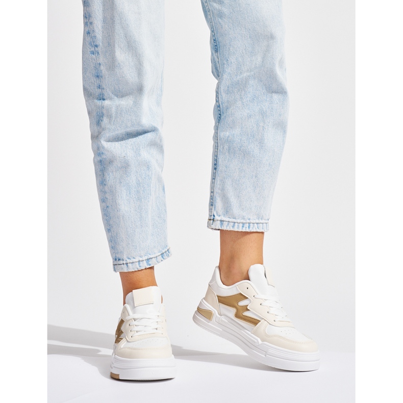 Plateau-Sneakers in Weiß und Beige 2