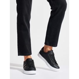 Schwarze bequeme Sportschuhe 2