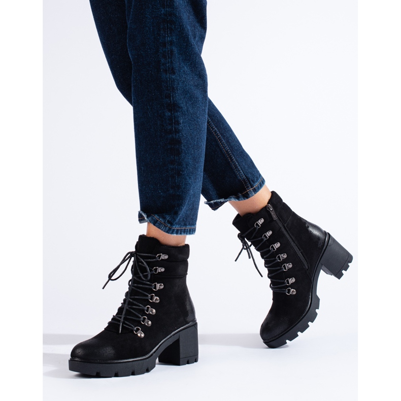 Isolierte Damen-Baggies aus ökologischem Wildleder schwarz 1