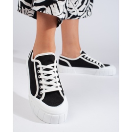 Bequeme schwarze Damen-Sneaker 1