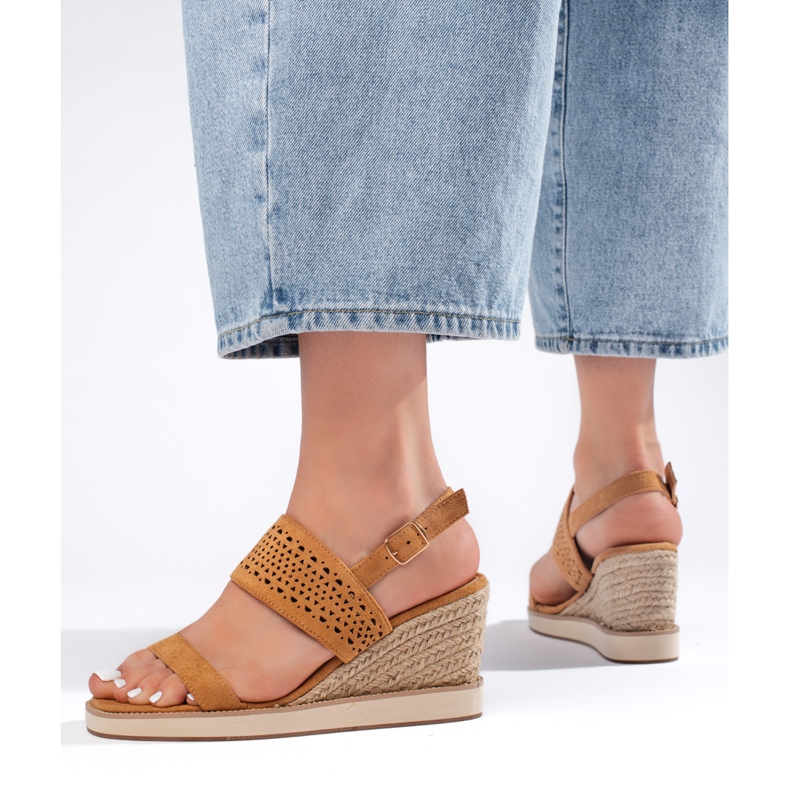 Braune Keilsandaletten für Damen 1