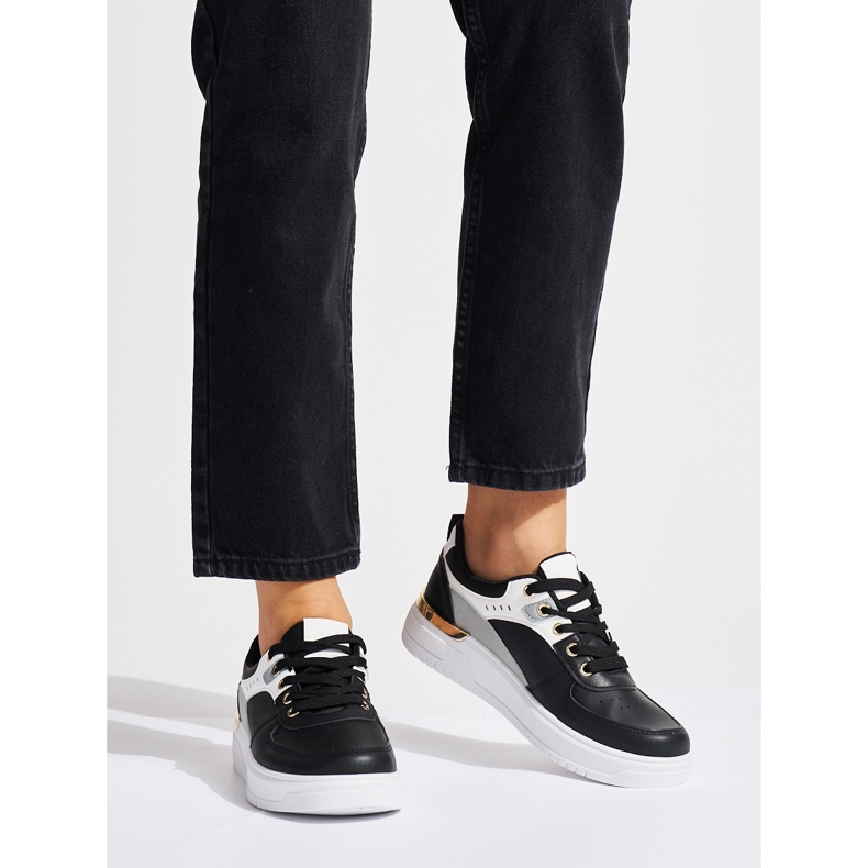 Schwarze Plateau-Sportschuhe 2