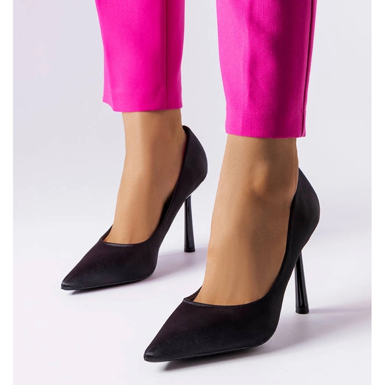 Vinceza Schwarze Pins mit Satin-Finish von Vincez 1