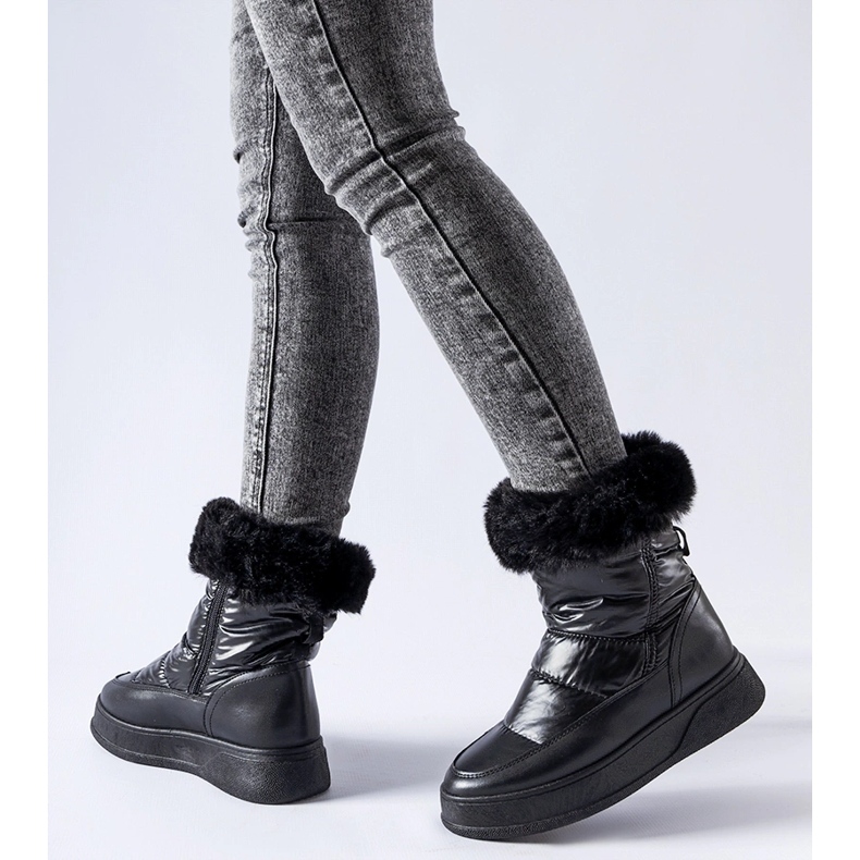 Schwarze isolierte Schneestiefel mit Fell Oliver 1