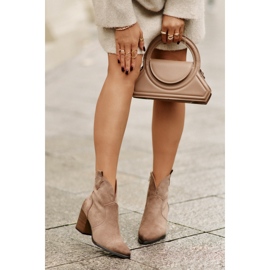 Isolierte Cowboystiefel mit hohem Absatz aus Öko-Wildleder Vinceza 58345 Dunkelbeige 2