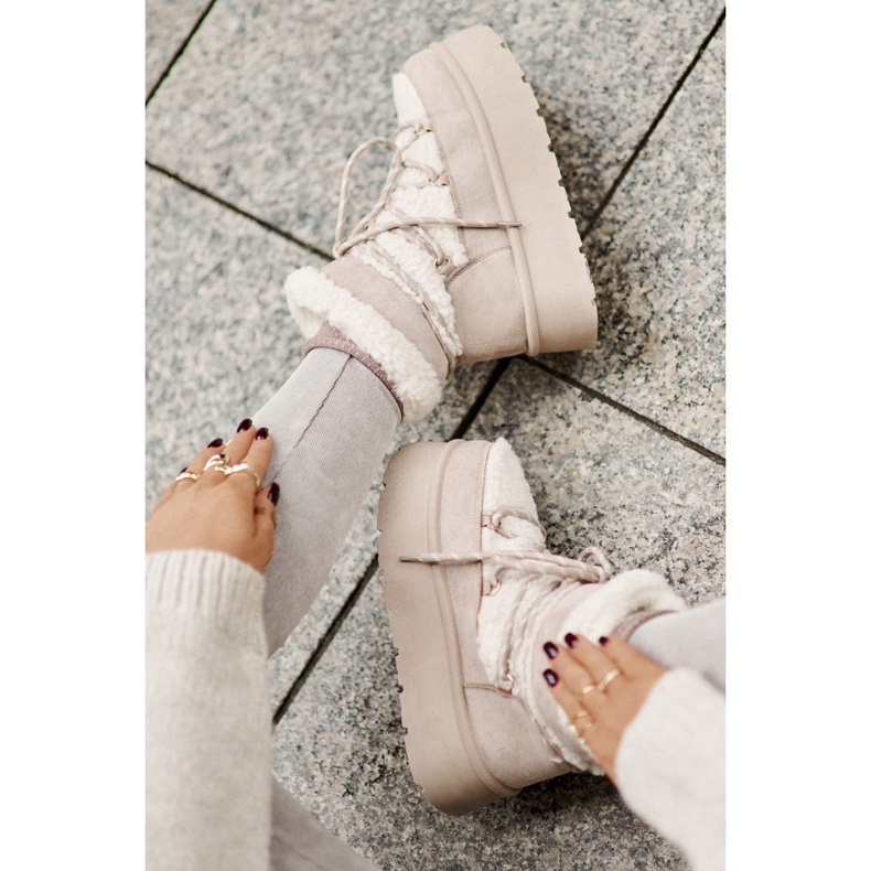 Plateau-Schneestiefel mit Schnürung Hellbeige Izathiel 2