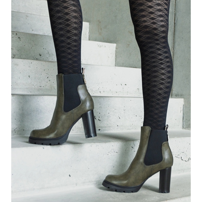 Grüne Slip-On-Stiefeletten aus Motena-Öko-Leder 1