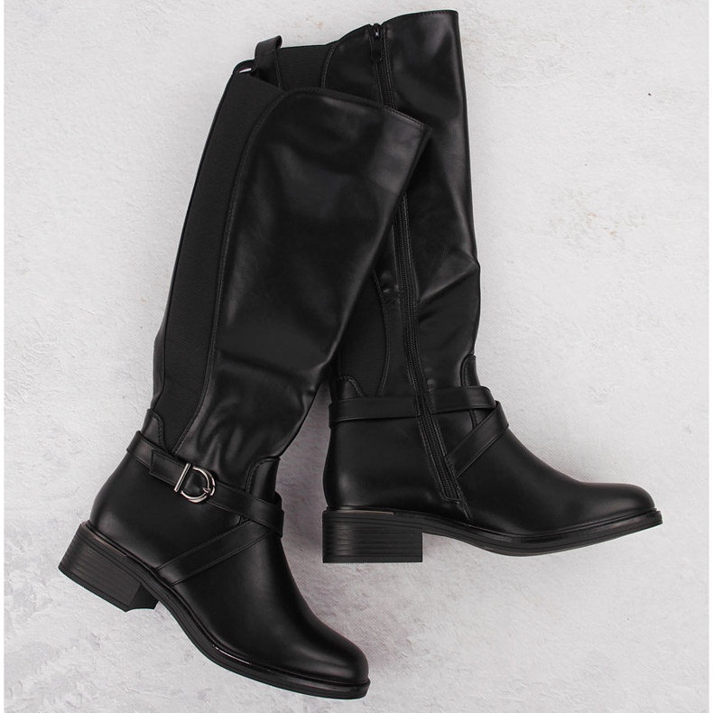 Damenstiefel mit elastischem Gummi, isoliert, schwarz eVento 7496 1