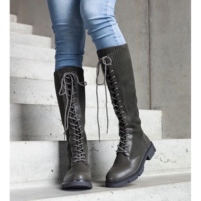 Grüne Slip-On-Stiefel mit elastischem Obermaterial von Veradi 1