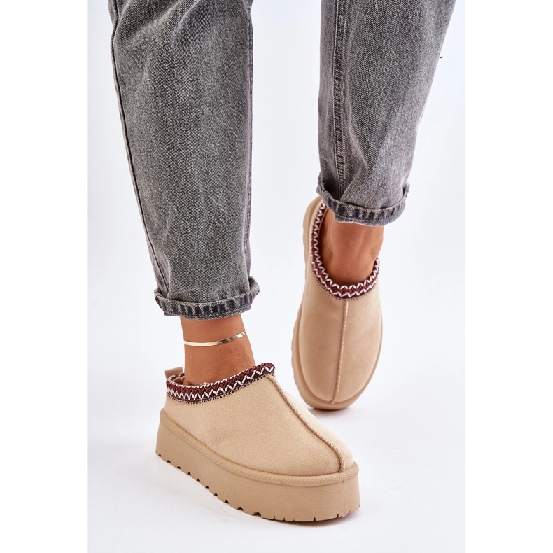 Niedrige Damen-Schneestiefel mit Stickerei auf der hellbeigen Plattform Narirya 2